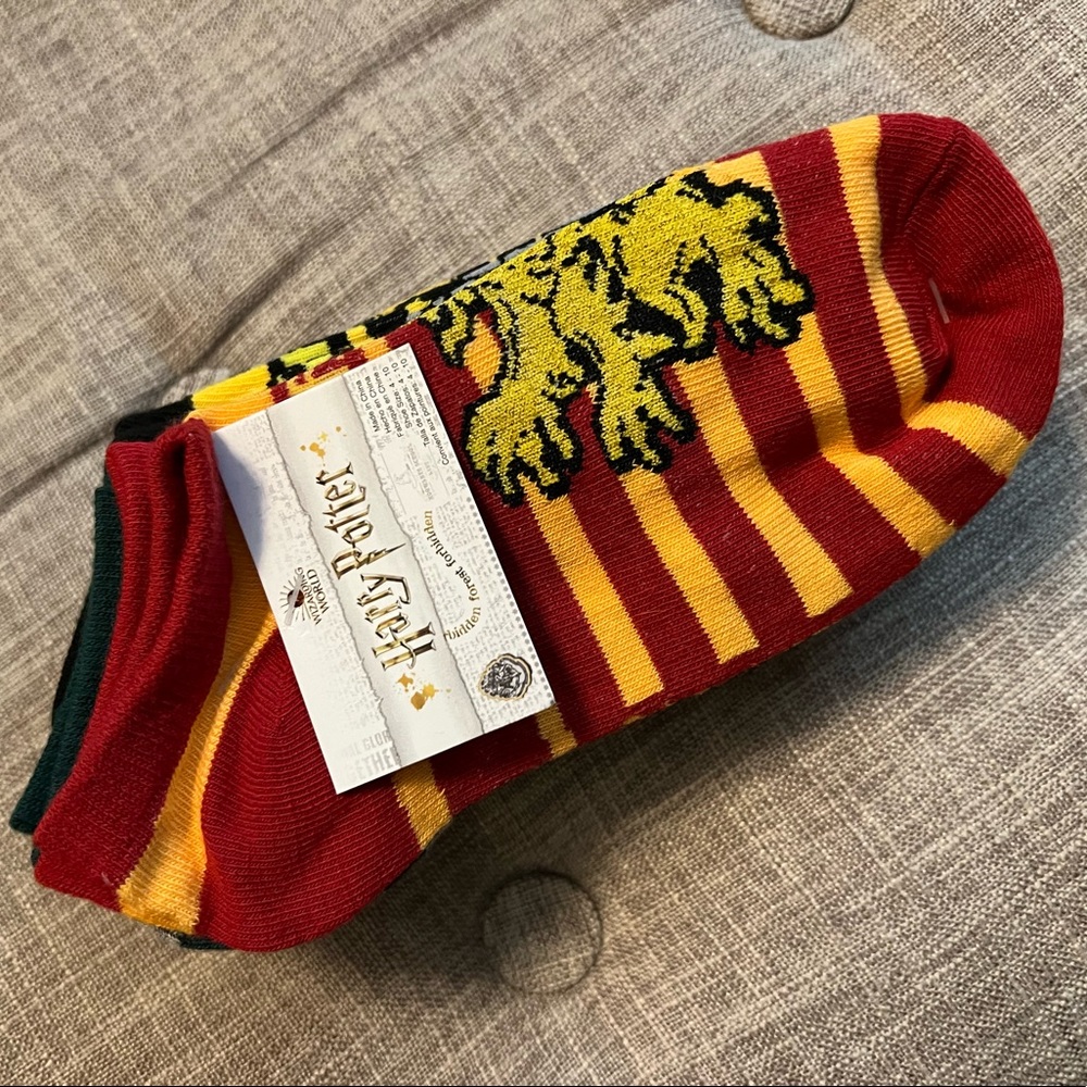 NWT HARRY POTTER SOCKS